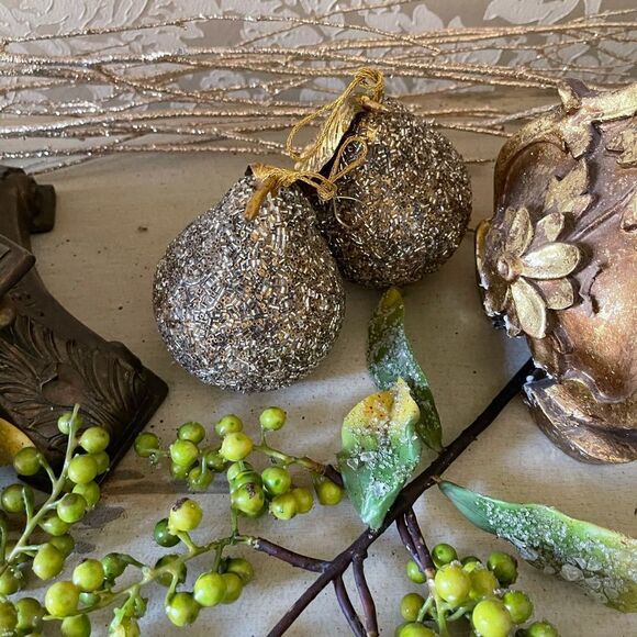 BEADED GLITTER Pears! A Pair of Pears! - Picture 3 of 4